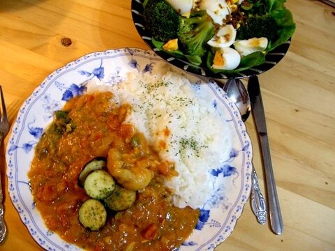 チキンとほうれん草のスパイスカレー